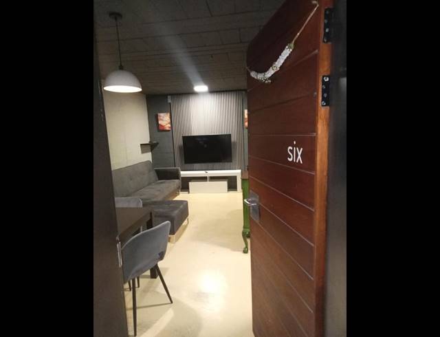 2 BEDROOM PROPERTY TO RENT IN SALT RIVER